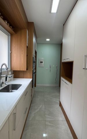 Apartamento à venda com 96m², 3 quartos e 2 vagas Apartamento à venda com 96m², 3 quartos e 2 vagasCozinha