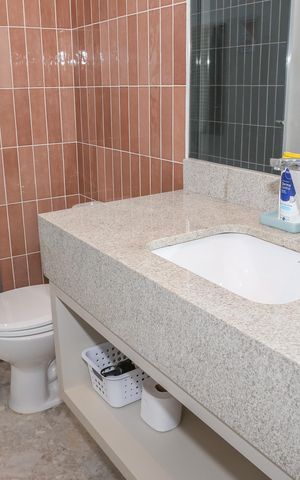 Studio para alugar com 30m², 1 quarto e sem vaga Studio para alugar com 30m², 1 quarto e sem vagaBanheiro