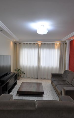 Casa para alugar com 140m², 5 quartos e 1 vagaSala