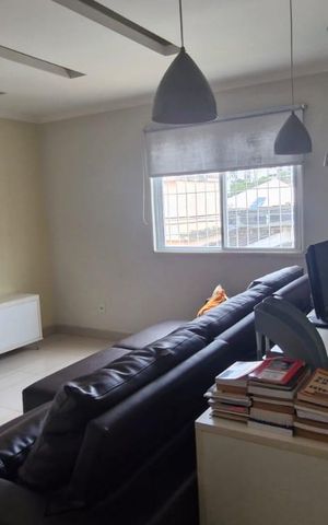 Casa de condomínio à venda com 223m², 4 quartos e 1 vaga Casa de condomínio à venda com 223m², 4 quartos e 1 vagaSala