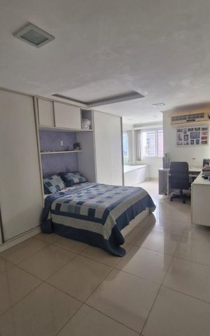 Casa de condomínio à venda com 223m², 4 quartos e 1 vaga