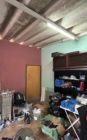 Casa à venda com 138m², 5 quartos e 1 vagaQuarto anexo