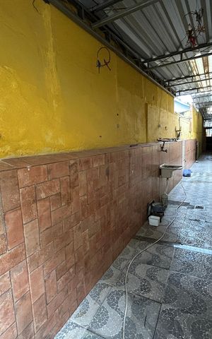 Casa à venda com 138m², 5 quartos e 1 vagaÁrea externa