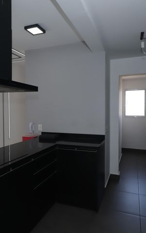 Apartamento para alugar com 81m², 2 quartos e 2 vagasCozinha