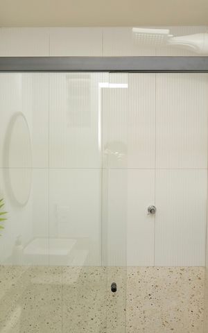 Casa de condomínio à venda com 18m², 1 quarto e sem vaga Casa de condomínio à venda com 18m², 1 quarto e sem vagaBanheiro