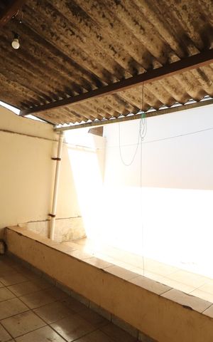 Casa para alugar com 75m², 2 quartos e 1 vagaVaranda