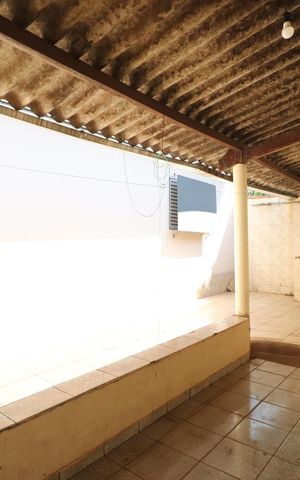 Casa para alugar com 75m², 2 quartos e 1 vagaVaranda