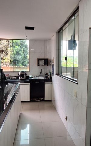 Casa para alugar com 420m², 4 quartos e 4 vagas Casa para alugar com 420m², 4 quartos e 4 vagasCozinha