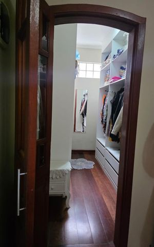 Casa à venda com 310m², 3 quartos e 10 vagasQuarto