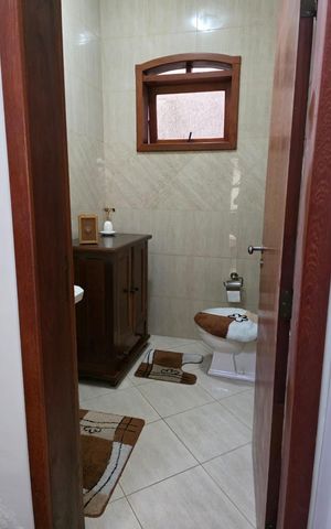Casa à venda com 310m², 3 quartos e 10 vagasBanheiro