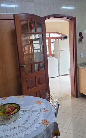 Casa à venda com 310m², 3 quartos e 10 vagasCozinha