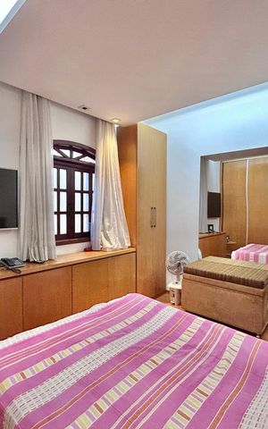 Casa à venda com 200m², 4 quartos e 3 vagas Casa à venda com 200m², 4 quartos e 3 vagasQuarto 1