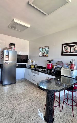 Casa à venda com 200m², 4 quartos e 3 vagas Casa à venda com 200m², 4 quartos e 3 vagasCozinha