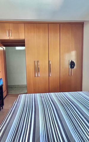 Casa à venda com 200m², 4 quartos e 3 vagas Casa à venda com 200m², 4 quartos e 3 vagasSuíte