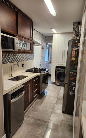 Apartamento à venda com 105m², 2 quartos e 2 vagas Apartamento à venda com 105m², 2 quartos e 2 vagasCozinha