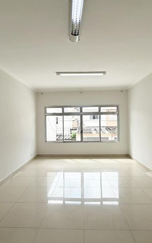 Casa para alugar com 2147483650m², 3 quartos e 6 vagas Casa para alugar com 2147483650m², 3 quartos e 6 vagasSala