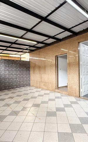 Casa para alugar com 2147483650m², 3 quartos e 6 vagas Casa para alugar com 2147483650m², 3 quartos e 6 vagasGaragem