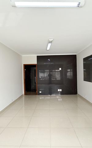 Casa para alugar com 2147483650m², 3 quartos e 6 vagas Casa para alugar com 2147483650m², 3 quartos e 6 vagasSala