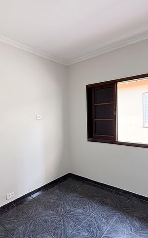 Casa para alugar com 2147483650m², 3 quartos e 6 vagas Casa para alugar com 2147483650m², 3 quartos e 6 vagasQuarto