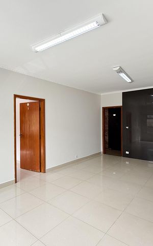 Casa para alugar com 2147483650m², 3 quartos e 6 vagas Casa para alugar com 2147483650m², 3 quartos e 6 vagasSala