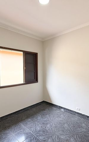 Casa para alugar com 2147483650m², 3 quartos e 6 vagas Casa para alugar com 2147483650m², 3 quartos e 6 vagasQuarto
