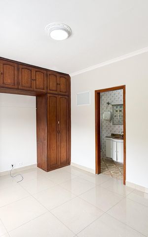 Casa para alugar com 2147483650m², 3 quartos e 6 vagas Casa para alugar com 2147483650m², 3 quartos e 6 vagasQuarto