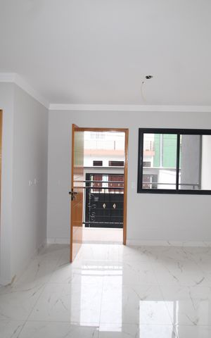 Casa à venda com 108m², 3 quartos e 3 vagasSala / Cozinha