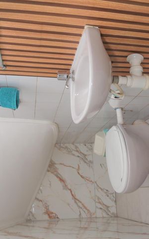 Casa à venda com 108m², 4 quartos e 3 vagas Casa à venda com 108m², 4 quartos e 3 vagasLavabo