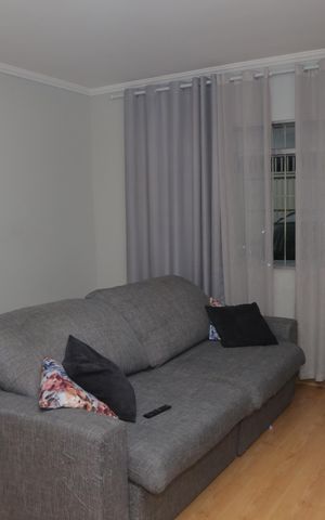 Casa à venda com 108m², 4 quartos e 3 vagas Casa à venda com 108m², 4 quartos e 3 vagasSala