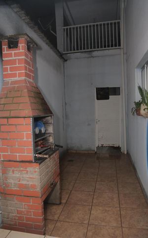 Casa à venda com 108m², 4 quartos e 3 vagas Casa à venda com 108m², 4 quartos e 3 vagasChurrasqueira