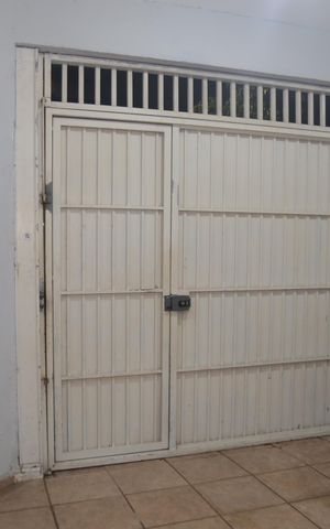 Casa à venda com 108m², 4 quartos e 3 vagas Casa à venda com 108m², 4 quartos e 3 vagasQuintal