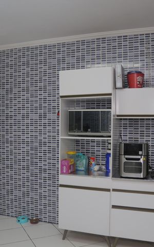 Casa à venda com 108m², 4 quartos e 3 vagas Casa à venda com 108m², 4 quartos e 3 vagasCozinha