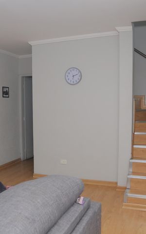 Casa à venda com 108m², 4 quartos e 3 vagas Casa à venda com 108m², 4 quartos e 3 vagasSala