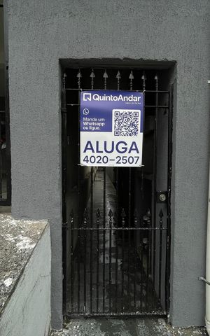 Casa para alugar com 120m², 2 quartos e 1 vaga Casa para alugar com 120m², 2 quartos e 1 vagaFachada + Placa