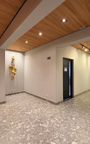 Apartamento à venda com 84m², 2 quartos e 2 vagas Apartamento à venda com 84m², 2 quartos e 2 vagasHall social