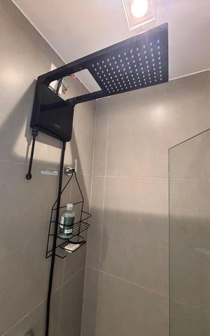 Studio para alugar com 28m², 1 quarto e sem vaga Studio para alugar com 28m², 1 quarto e sem vagaBanheiro
