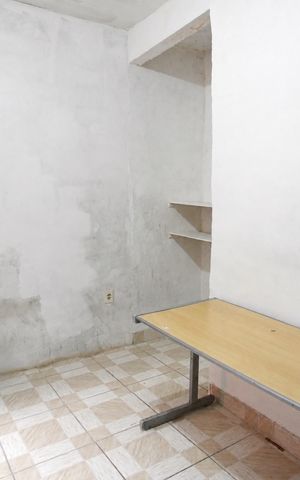 Casa à venda com 50m², 1 quarto e sem vaga Casa à venda com 50m², 1 quarto e sem vagaQuarto