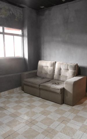 Casa à venda com 50m², 1 quarto e sem vaga Casa à venda com 50m², 1 quarto e sem vagaSala