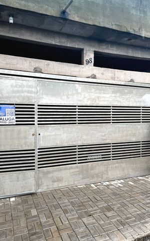 Casa à venda com 50m², 1 quarto e sem vaga Casa à venda com 50m², 1 quarto e sem vagaFachada