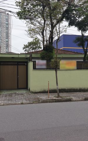 Casa à venda com 148m², 3 quartos e 6 vagasFachada