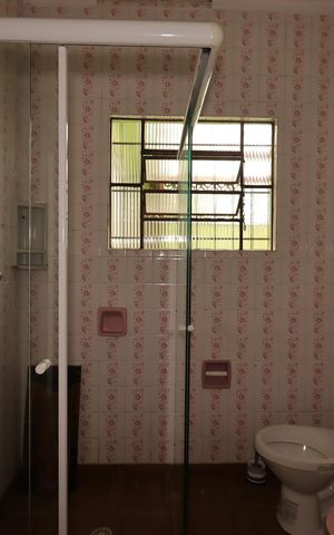 Casa à venda com 148m², 3 quartos e 6 vagasBanheiro