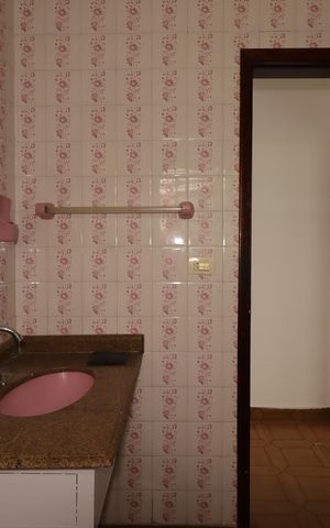 Casa à venda com 148m², 3 quartos e 6 vagasBanheiro