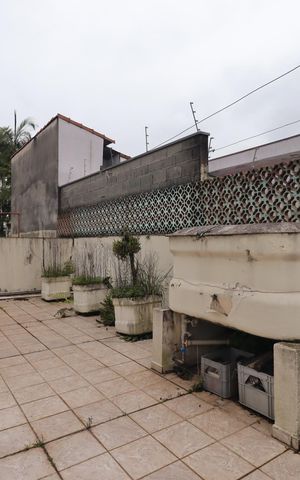 Casa à venda com 148m², 3 quartos e 6 vagasTerraço