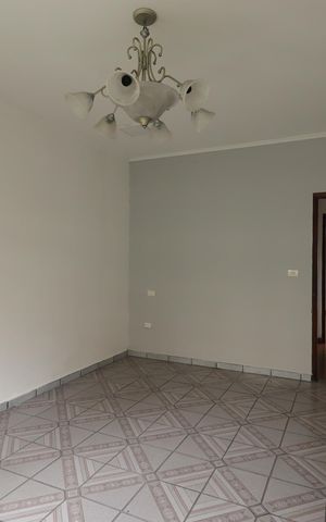 Casa à venda com 148m², 3 quartos e 6 vagasSala