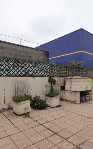 Casa à venda com 148m², 3 quartos e 6 vagasTerraço