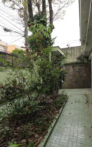 Casa à venda com 148m², 3 quartos e 6 vagasJardim da frente