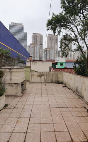 Casa à venda com 148m², 3 quartos e 6 vagasTerraço