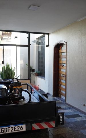 Casa à venda com 360m², 3 quartos e 3 vagasGaragem