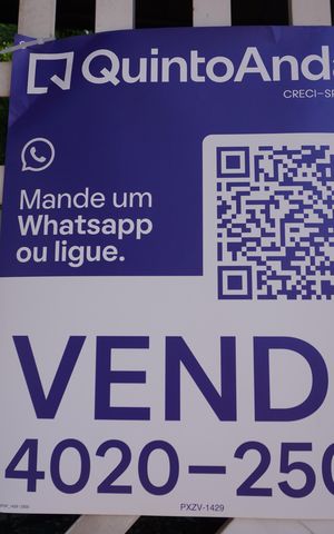 Casa à venda com 360m², 3 quartos e 3 vagasFachada com Plaquinha PXZV - 1429