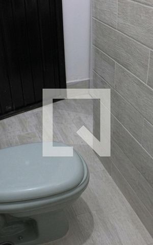Studio para alugar com 27m², 1 quarto e sem vaga Studio para alugar com 27m², 1 quarto e sem vagaBanheiro